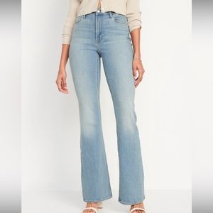 Old Navy High-Waisted Wow Flare Jeans | EUC